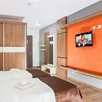 Hb Brilliant Hotel