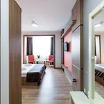 Hb Brilliant Hotel
