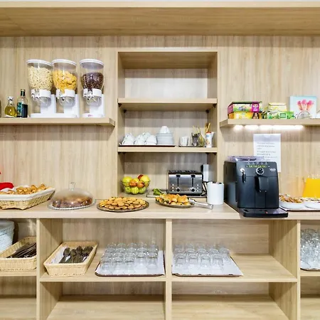 Готель Hb Brilliant 3*