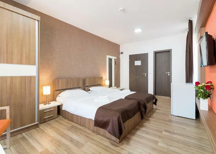 Hotel Hb Brilliant 3*